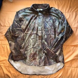 No trace by Dan river camo long sleeve button down top